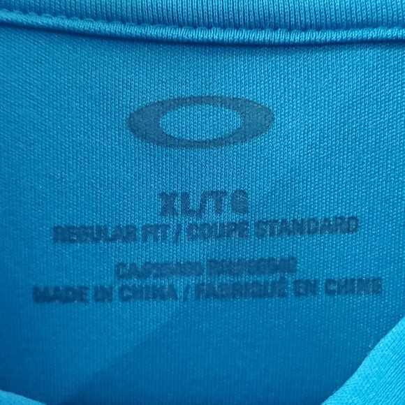 Men's XL Oakley Stretch Polo In Blue Hues. - Picture 6 of 6